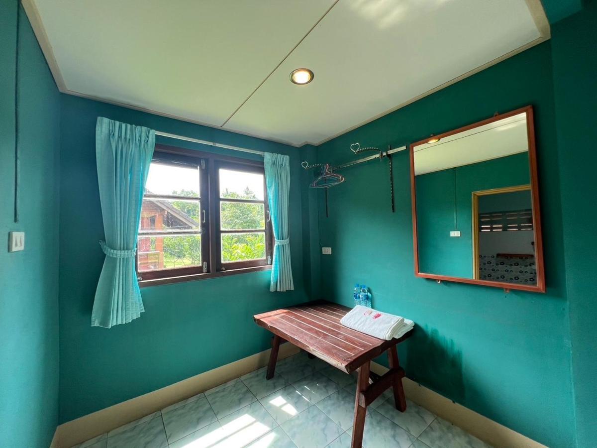 Phet Ban Suan Hotel チャン島 エクステリア 写真